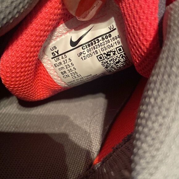 Nike Youth SIZE 5 Air Max 95 GS “Purple Racer Pink” - Picture 5 of 12